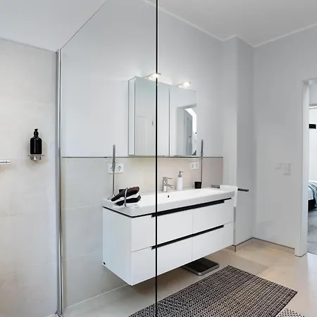 Blue Horizon - Mit Freiem Meerblick Und Kaminofen בית נופש