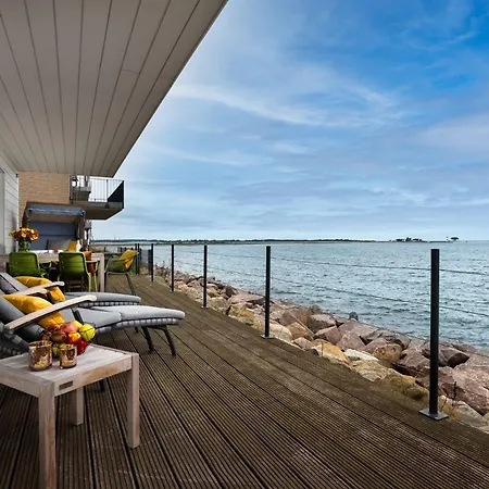 Blue Horizon - Mit Freiem Meerblick Und Kaminofen * אולפניץ